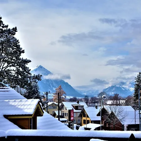 Ausfinn-apartments,penthouse, 360° Rooftop Terrace Apartment Interlaken
